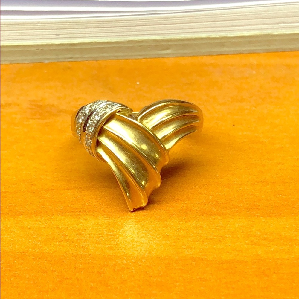 14kt gold diamond fashion ring